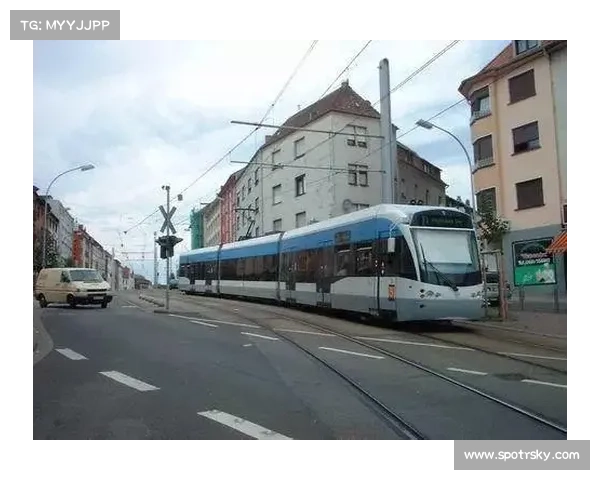 萨尔布吕肯主场引入智能地板技术 实时追踪运动员步法数据提升比赛表现